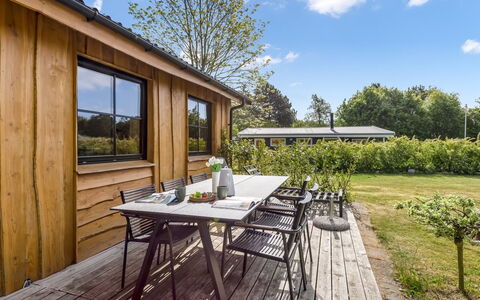 Zekine - 700M from the Sea: Dak, Huis, Huis, Verblijf, Siding, Landgoed, Oprit, Garden Gebouwen, Werf, Schuur