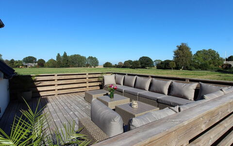 Dana - 525M from the Sea: Hout, Buitenmeubels, Dek, Hardwood, Plank, Beits, Tuin, Buitentafel, Backyard, Patio