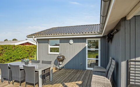 Anella - 200M from the Sea: Meubilair, Interieur Ontwerp, Flooring, Hout, Verdieping, Plafond, Houten Vloer, Stoel, Tafel, Verlichting