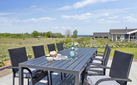 Ika - 450M from the Sea: Meubilair, Interieur Ontwerp, Flooring, Hout, Verdieping, Plafond, Houten Vloer, Stoel, Tafel, Verlichting