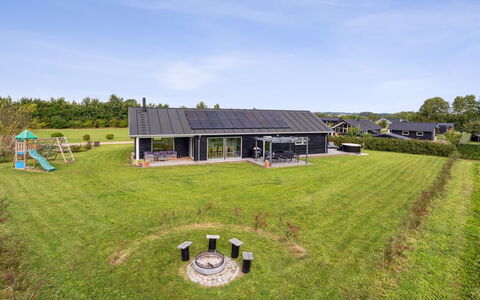 Amdi - 700M from the Sea: Architectuur, Dak, Huis, Samengesteld Materiaal, Daylighting, Siding, Oprit