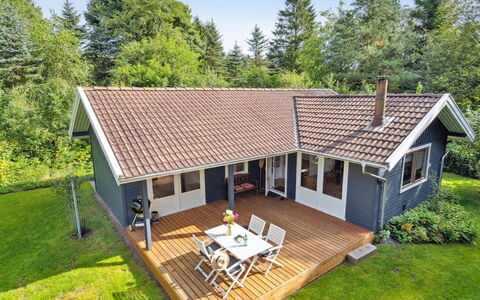 Annamaria - 30Km from the Sea: Dak, Huis, Huis, Verblijf, Deur, Siding, Dek, Veranda, Plank, Hardwood