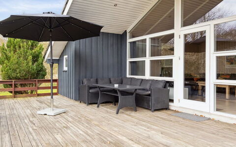 Elif - 30Km from the Sea: Thatching, Verblijf, Huis, Dak, Huis, Boerderij, Hut, Landgoed, Dorp