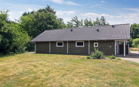 Sanna - 30Km from the Sea: Dak, Huis, Huis, Verblijf, Deur, Siding, Dek, Veranda, Plank, Hardwood