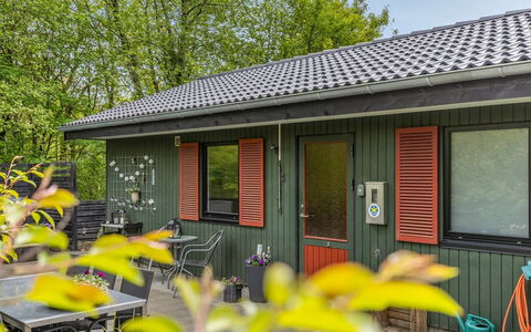 Nyalle - 30Km from the Sea: Woongebied, Dak, Voorstad, Oprit, Landgoed, Schoorsteen