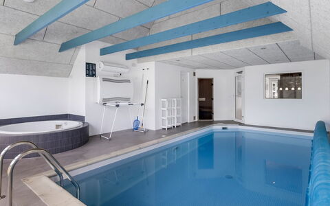 Sondra - from the Sea: Meubilair, Interieur Ontwerp, Flooring, Hout, Verdieping, Plafond, Houten Vloer, Stoel, Tafel, Verlichting