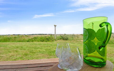 Inka - 100M from the Sea: Verblijf, Schuur, Hut, Boerderij, Prairie, Keet, Schuur, Blokhut, Garden Gebouwen