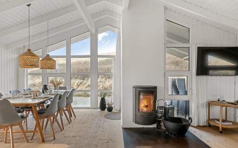 Flepko - 50M from the Sea: Flooring, Interieur Ontwerp, Plafond, Verdieping, Woonkamer, Kamer, Houten Vloer, Natuurlijk Materiaal, Haard, Stoel