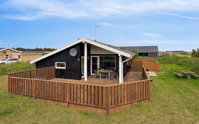 Wolter - 700M from the Sea