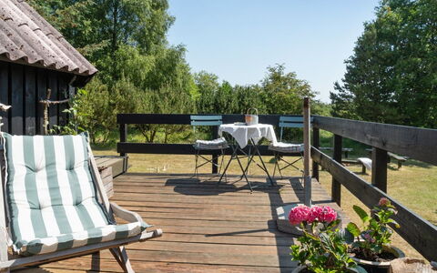 Nadia - 300M to the Fjord: Blauw, Struik, Verblijf, Groundcover, Tuin, Landgoed, Schaduw, Landscaping, Boerderij, Eco Hotel