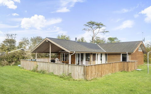 Frieda - 250M from the Sea: Thatching, Verblijf, Huis, Dak, Huis, Boerderij, Hut, Landgoed, Dorp