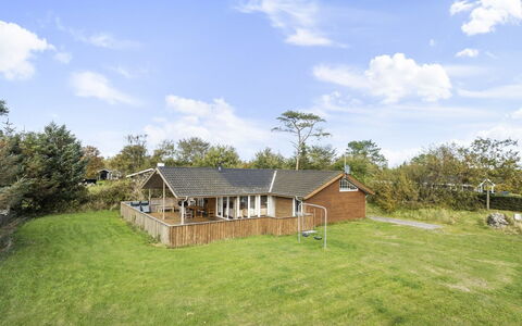Frieda - 250M from the Sea: Thatching, Verblijf, Huis, Dak, Huis, Boerderij, Hut, Landgoed, Dorp