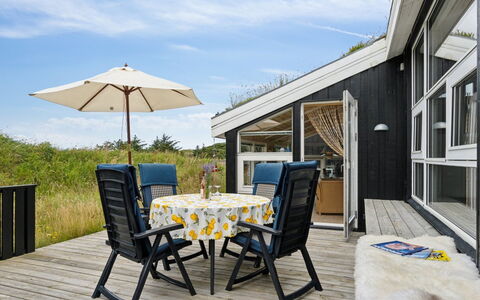 Hrefna - 500M from the Sea: Zwembad, Boerderij, Landgoed, Villa, Toevlucht, Hacienda, Eco Hotel, Backyard