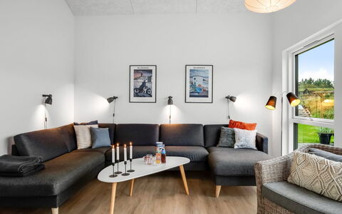 Egil - 1.5Km from the Sea: Meubilair, Interieur Ontwerp, Woonkamer, Bankstel, Koffietafel, Stoel, Natuurlijk Materiaal, Kussen Gooien