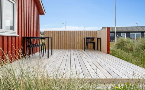Nikoletta - 50M from the Sea: Meubilair, Buitenmeubels, Tableware, Tafel, Drinkware, Stoel, Buitentafel, Voedsel, Fles
