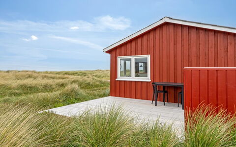 Nikoletta - 50M from the Sea: Meubilair, Buitenmeubels, Tableware, Tafel, Drinkware, Stoel, Buitentafel, Voedsel, Fles