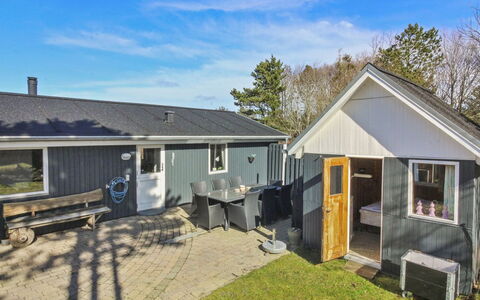 Fridhild - 875M from the Sea: Meubilair, Interieur Ontwerp, Flooring, Hout, Verdieping, Plafond, Houten Vloer, Stoel, Tafel, Verlichting