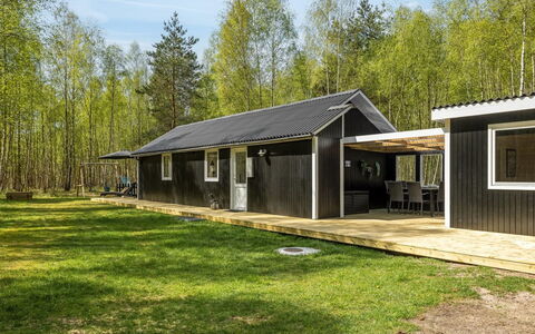 Tellervo - 1.5Km from the Sea: Hout, Huis, Veranda, Dek, Hardwood, Dak, Beits, Houten Vloer, Eco Hotel