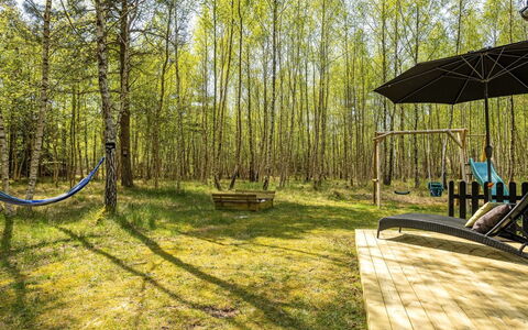 Tellervo - 1.5Km from the Sea: Hout, Huis, Veranda, Dek, Hardwood, Dak, Beits, Houten Vloer, Eco Hotel
