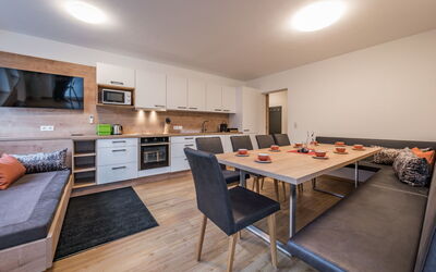 Montec Apart 2 500.2: Lucht, Gebouw, Sneeuw, Fabriek, Venster, Boom, Huis, Freezing, Helling, Natuurlijk Landschap