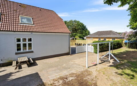 Essie - 20Km from the Sea: Hout, Dak, Architectuur, Huis, Huis, Verblijf, Siding, Hardwood, Helling, Landgoed