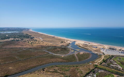 Sunny Beach Casa-M: Water, Watervoorraden, Zwemwater, Waterweg, Vogelperspectief, Luchtfotografie, Kust, Kust En Oceanic Landvormen, Kanaal, Bank