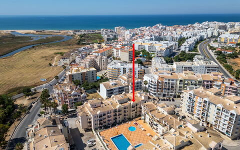 Sunny Beach Casa-M: Woongebied, Gebouw, Appartement, Stad,  Dorf\, Buurt, Condominium, Stedelijk Ontwerp, Huis, Menselijke Nederzetting