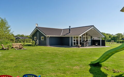 Eicke - 12Km from the Sea: Hout, Dak, Architectuur, Huis, Huis, Verblijf, Siding, Hardwood, Helling, Landgoed
