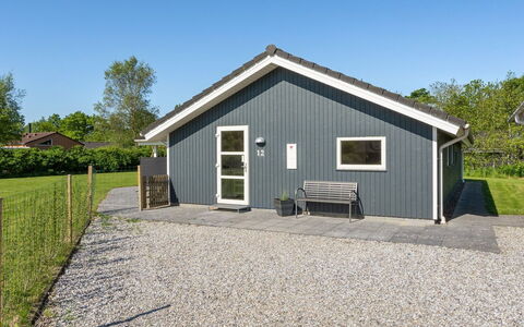 Eicke - 12Km from the Sea: Hout, Dak, Architectuur, Huis, Huis, Verblijf, Siding, Hardwood, Helling, Landgoed