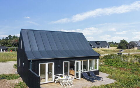 Helga - 800M from the Sea: Woongebied, Dak, Voorstad, Oprit, Landgoed, Schoorsteen