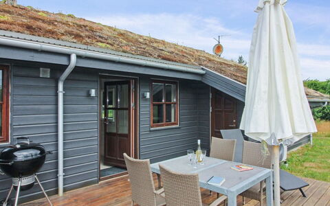 Ran - 1.5Km from the Sea: Hout, Huis, Veranda, Dek, Hardwood, Dak, Beits, Houten Vloer, Eco Hotel
