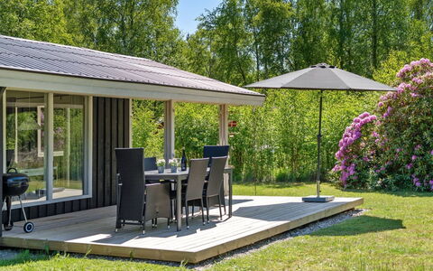 Aldina - 1.6Km from the Sea: Plafond, Flooring, Interieur Ontwerp, Verdieping, Samengesteld Materiaal, Meubilair, Toevlucht, Hotel, Ontwerp, Daylighting