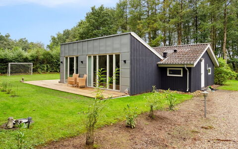 Brynhild - 30Km from the Sea: Huis, Huis, Dak, Woongebied, Verblijf, Landgoed, Boerderij, Gazon, Landscaping, Siding