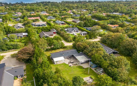 Waghn - 800M to the Fjord: Hout, Dak, Architectuur, Huis, Huis, Verblijf, Siding, Hardwood, Helling, Landgoed