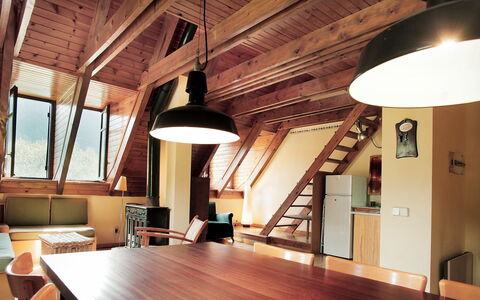 Herbasabina: Plafond, Kamer, Interieur Ontwerp, Gebouw, Eigendom, Hout, Hardwood, Houten Vloer, Verlichting, Straal