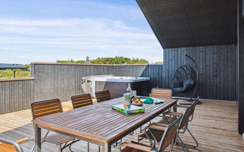 Anemette - 800M from the Sea: Huis, Huis, Dak, Woongebied, Verblijf, Landgoed, Boerderij, Gazon, Landscaping, Siding