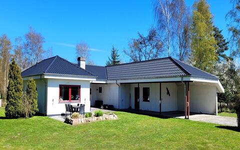 Hakon - 550M from the Sea: Dak, Huis, Deur, Verblijf, Schaduw, Siding, Werf, Landgoed, Backyard