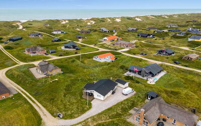 Elfi - 700M from the Sea