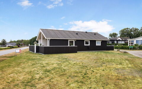 Yvette - 150M from the Sea: Verblijf, Schuur, Hut, Boerderij, Prairie, Keet, Schuur, Blokhut, Garden Gebouwen