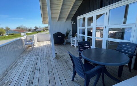 Yvette - 150M from the Sea: Verblijf, Schuur, Hut, Boerderij, Prairie, Keet, Schuur, Blokhut, Garden Gebouwen