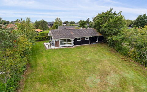 Akseline - 300M from the Sea: Hout, Huis, Veranda, Dek, Hardwood, Dak, Beits, Houten Vloer, Eco Hotel