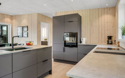 Florida - from the Sea: Keuken, Flooring, Countertop, Meubilair, Cabinetry, Hout, Toestel Van De Keuken, Interieur Ontwerp, Verdieping, Major Appliance