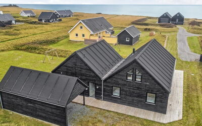 Othinkarl - 100M from the Sea