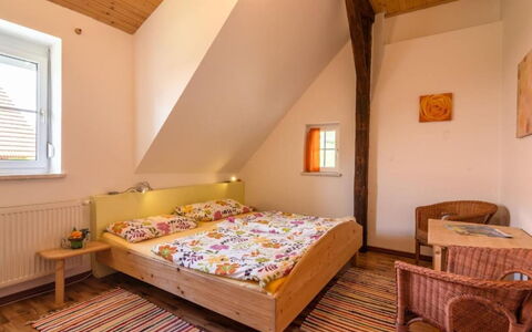 Rosental: Meubilair, Venster, Gebouw, Comfort, Hout, Tafel, Huis, Interieur Ontwerp, Blind Venster, Bed Frame