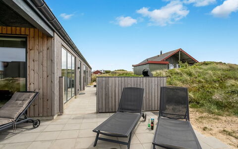 Waldar - from the Sea: Dak, Huis, Huis, Verblijf, Deur, Siding, Dek, Veranda, Plank, Hardwood