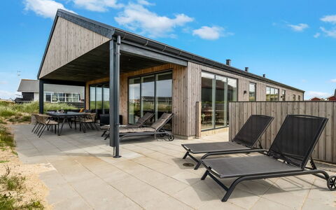 Waldar - from the Sea: Dak, Huis, Huis, Verblijf, Deur, Siding, Dek, Veranda, Plank, Hardwood