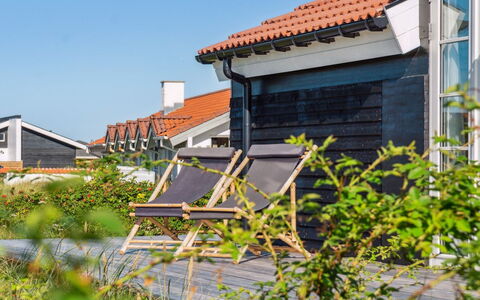 Blaguna - 600M from the Sea: Plafond, Flooring, Interieur Ontwerp, Verdieping, Samengesteld Materiaal, Meubilair, Toevlucht, Hotel, Ontwerp, Daylighting