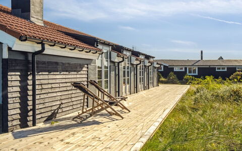 Blaguna - 600M from the Sea: Plafond, Flooring, Interieur Ontwerp, Verdieping, Samengesteld Materiaal, Meubilair, Toevlucht, Hotel, Ontwerp, Daylighting
