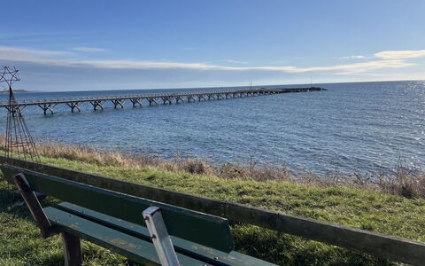 Morten - 120M from the Sea: Dak, Huis, Deur, Verblijf, Schaduw, Siding, Werf, Landgoed, Backyard