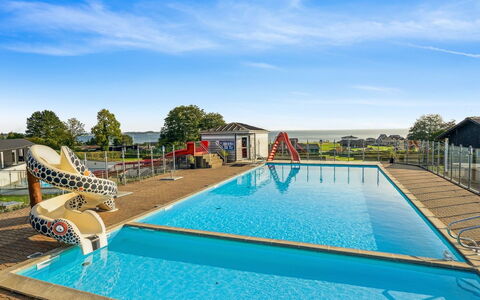 Cajsa - 200M from the Sea: Dak, Huis, Huis, Verblijf, Siding, Landgoed, Oprit, Garden Gebouwen, Werf, Schuur